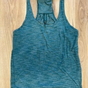 Lululemon top